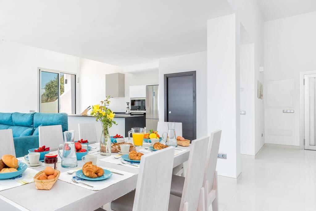 Villa Punta Lara نيرخا المظهر الخارجي الصورة